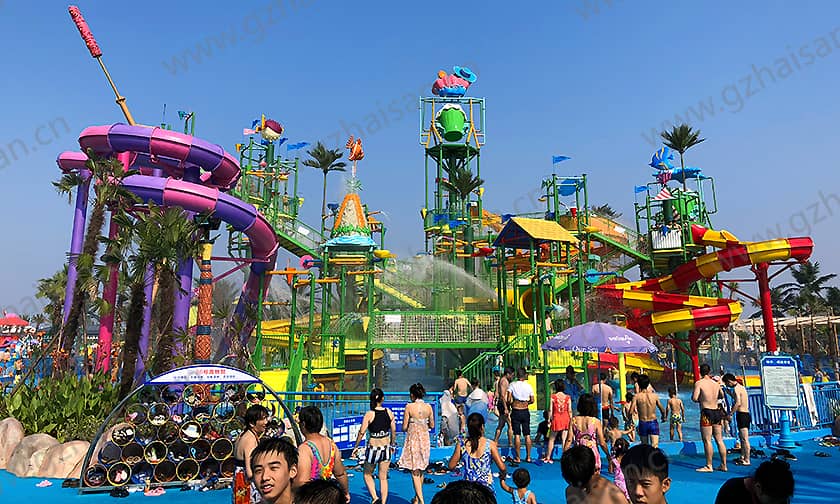 浙江宁波大目湾阿拉的海水上乐园水寨