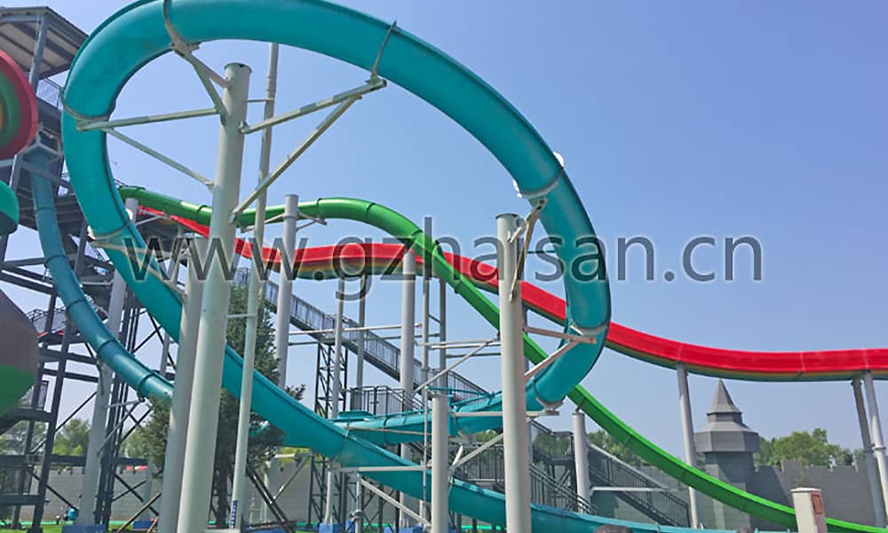 惊险刺激的大回环滑道