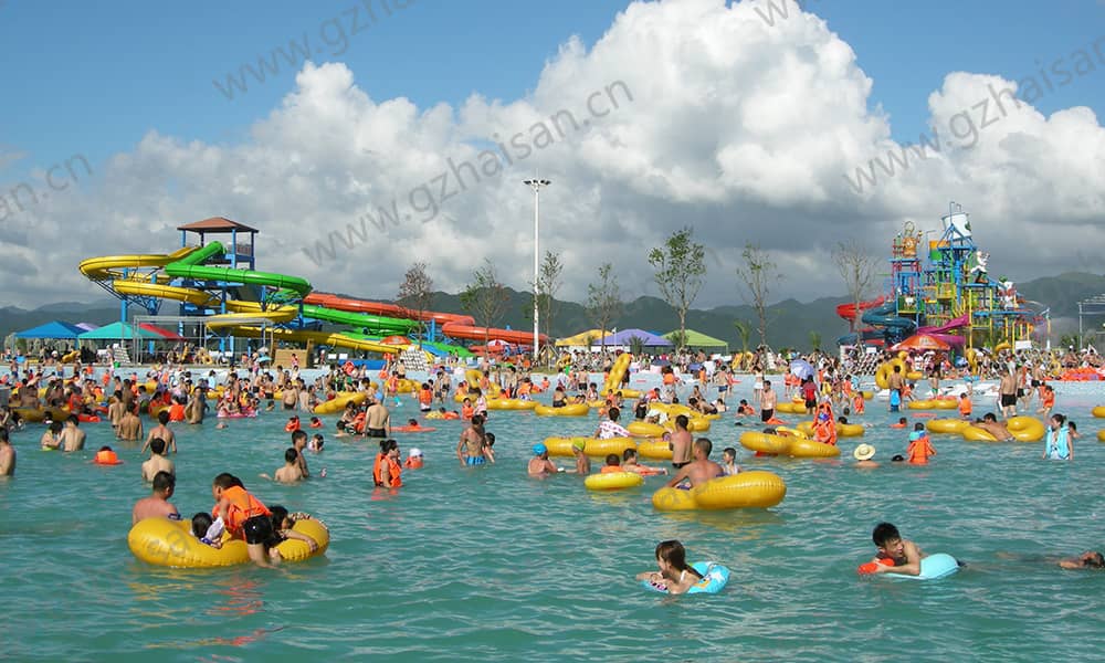 浙江宁波东钱湖水上乐园螺旋组合滑道、造浪池