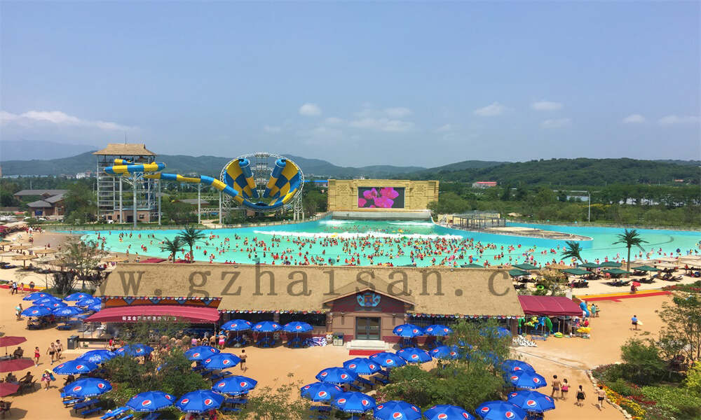 水上乐园策划时，如何考虑到家庭游客？